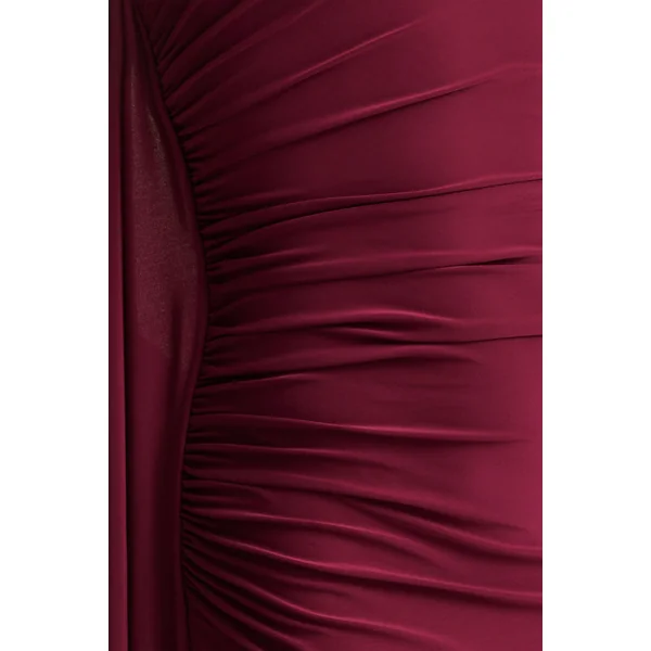 Adelina | Robe longue bordeaux à une épaule avec drapé