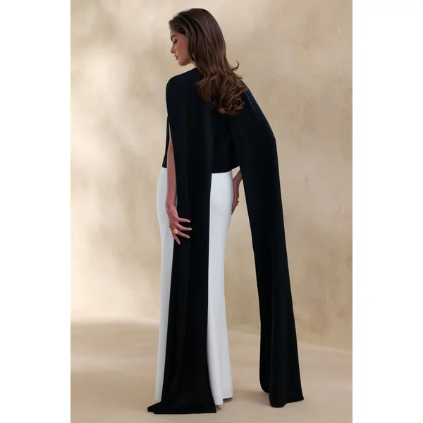 Aetheria | Top noir en satin à encolure haute avec cape