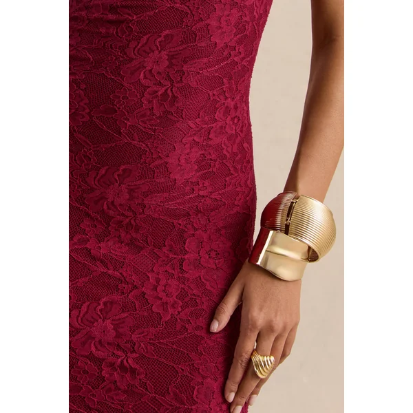 Afina | Robe longue en dentelle bordeaux à encolure asymétrique