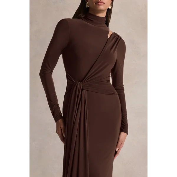 Alastrina | Robe longue marron à encolure haute avec fronces