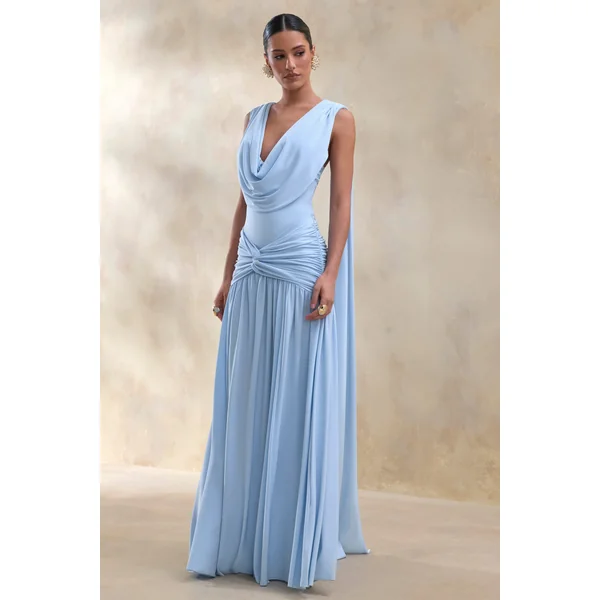 Amelisse | Robe longue bleu poudré à décolleté plongeant et détails froncés