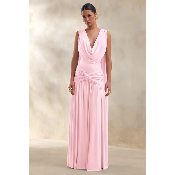 Amelisse | Robe longue rose clair à décolleté plongeant et détails froncés