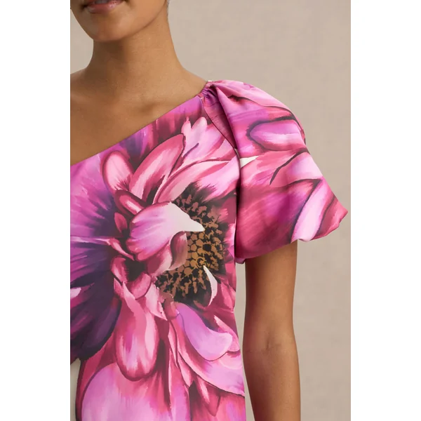 Anastasia | Robe Longue Asymétrique à Grand Imprimé Floral avec Détail Froncé