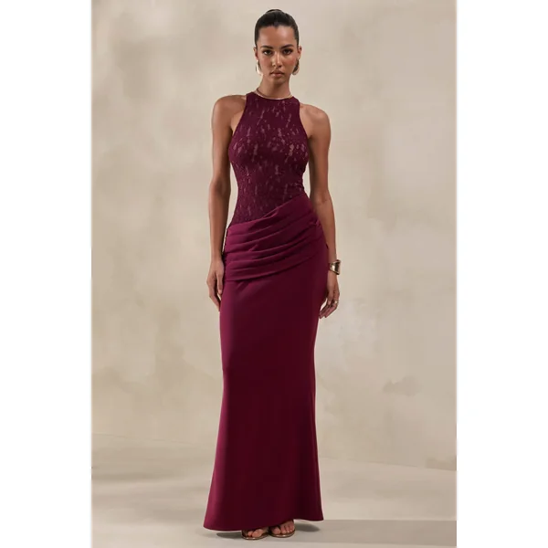 Anthelia | Robe longue bordeaux en dentelle et satin à encolure nageur et détails drapés
