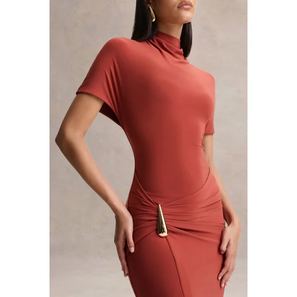 Arlena | Robe longue rouille à col montant et drapé croisé