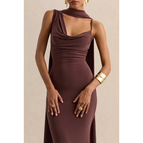 Armelia | Robe longue marron à encolure drapée avec détail écharpe