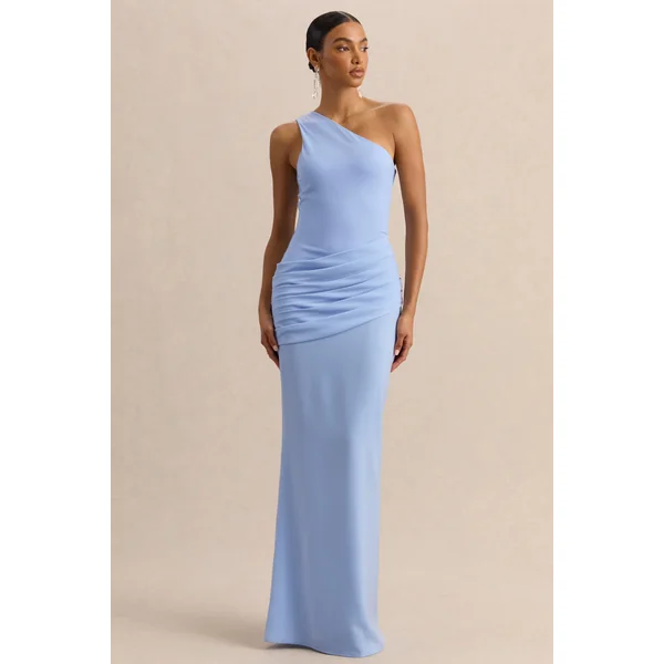 Arovia | Robe longue bleu poudré en satin à encolure asymétrique et détails drapés