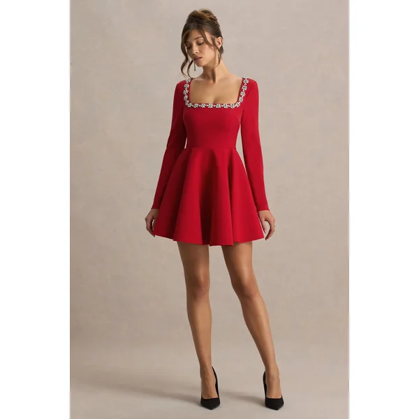 Astonish | Mini-robe rouge à manches longues ornée et jupe volumineuse
