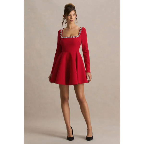 Astonish | Mini-robe rouge à manches longues ornée et jupe volumineuse