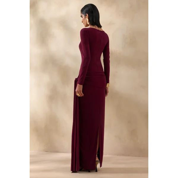Astrielle | Robe longue bordeaux à encolure ronde avec détail doré et ceinture