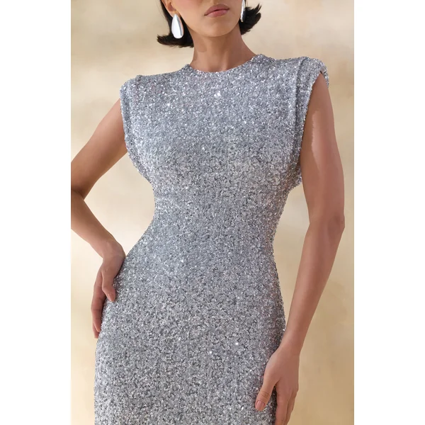 Aurah | Robe longue en sequins argentée à col rond et manches courtes