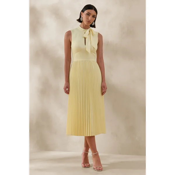 Avalon | Robe mi-longue citron avec jupe plissée et détail nœud