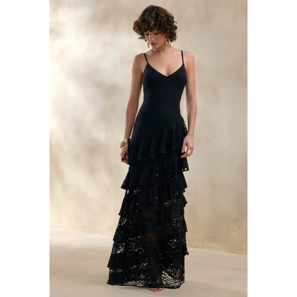 Avelisse | Robe longue noire en dentelle à encolure plongeante avec détails volantés
