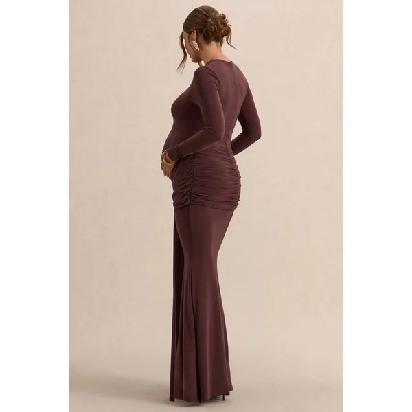 Aveny | Robe longue marron à col ras-du-cou avec détails froncés et ceinture