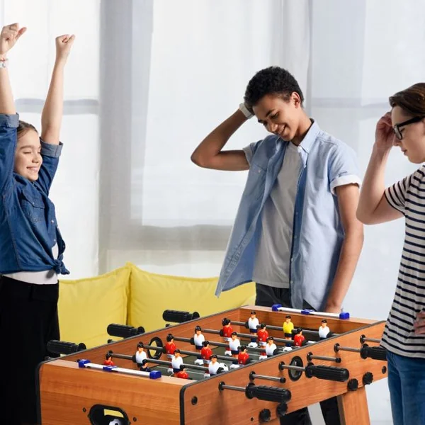 Baby-Foot Pliable Table de Jeu de Football pour Adultes et Enfants à Partir de 8 Ans 70 x 36 x 59 CM