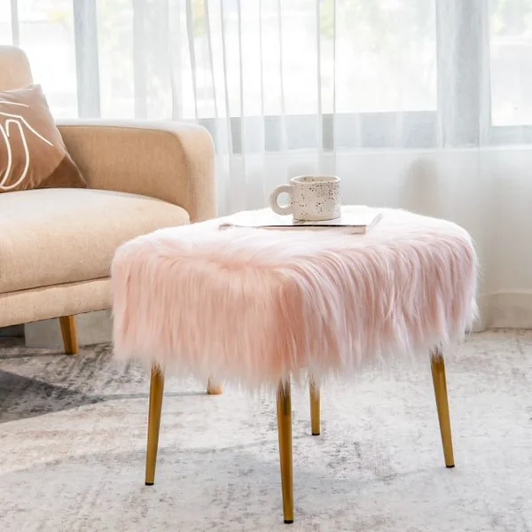 Banc en Fourrure Synthétique Pieds en Métal Doré Bout de Lit 51 x 41 x 45,5 cm (L x l x H) Rose