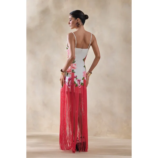 Bejewelled | Robe longue à encolure bénitier en imprimé floral crème et rose avec ourlet à franges