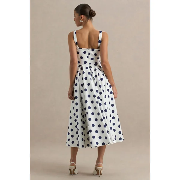 Berta | Robe mi-longue blanche à pois bleu marine et encolure carrée