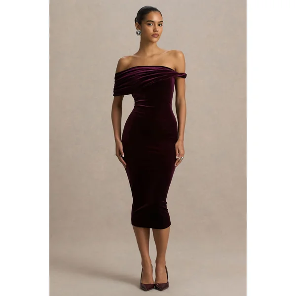 Billie | Robe mi-longue en velours bordeaux à encolure bardot avec manche torsadée