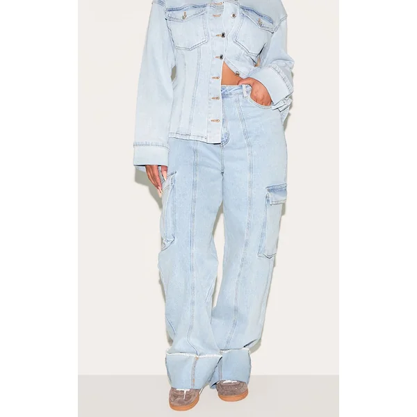 Bleu Clair Jean Cargo Taille Haute En Denim Stretch Shape Avec Ourlets Retroussés