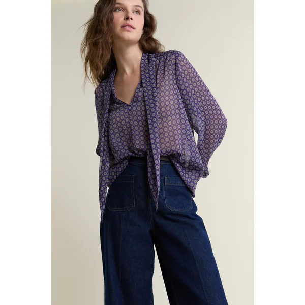 Blouse à nouer sur le devant à imprimé