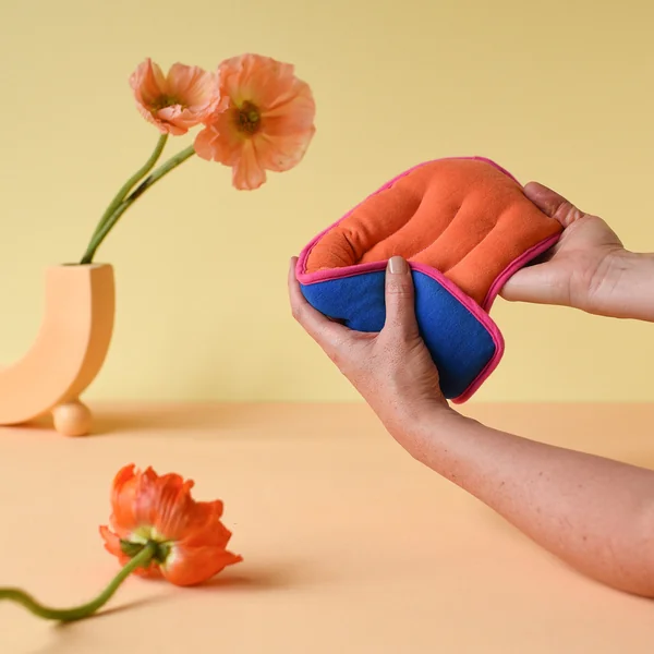 Bouillotte de confort menstruel - L'UNE