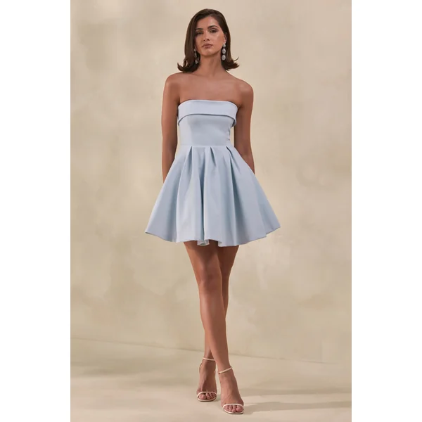 Bruna | Mini-robe patineuse bleue à décolleté bandeau