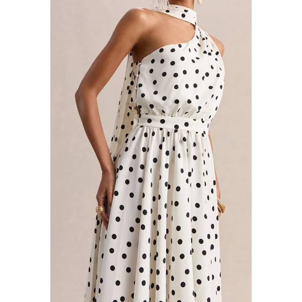 Caluna | Robe mi-longue en satin à pois noirs et blancs à encolure asymétrique avec détail foulard