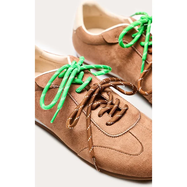 Camel Baskets À Lacets Contrastés En Synthétique