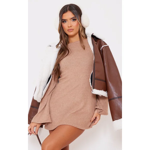 Camel Robe Droite Côtelée Brossée À Manches Évasées