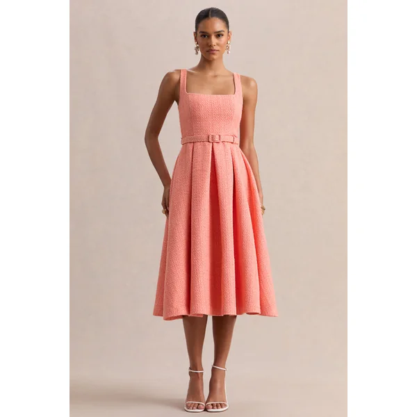Camoria | Robe mi-longue en bouclé corail à encolure carrée