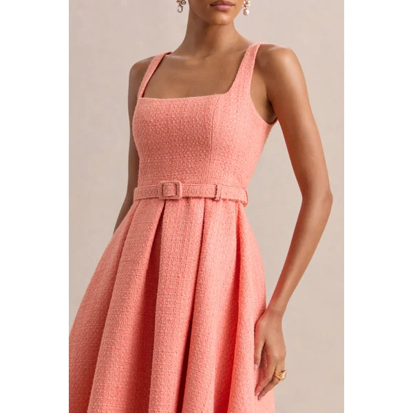 Camoria | Robe mi-longue en bouclé corail à encolure carrée