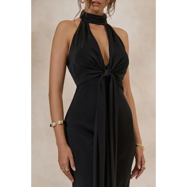 Canella | Robe longue en satin noir à col halter avec détail en ruban