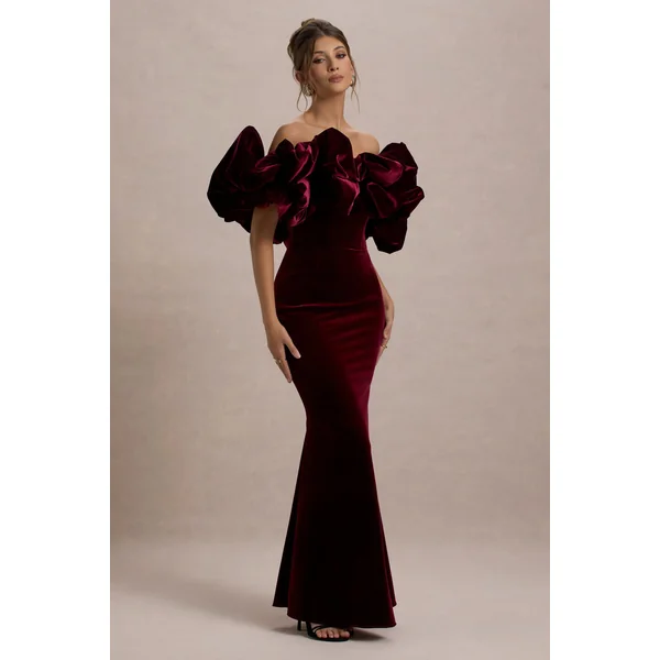 Cecily | Robe longue en velours bordeaux à encolure bardot avec volant en velours