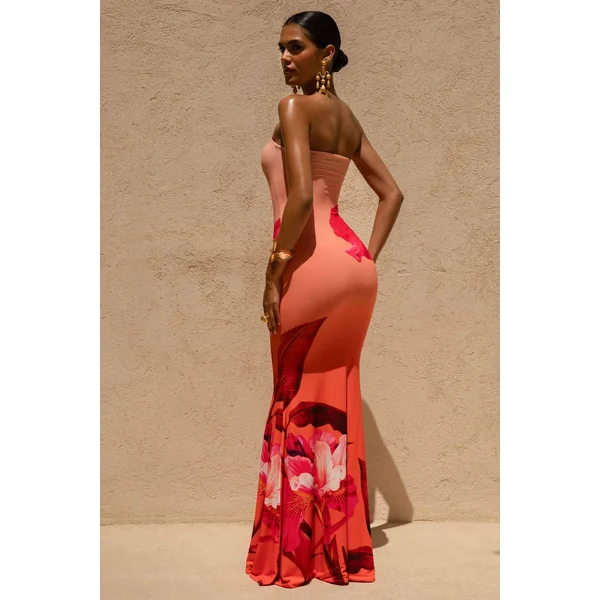 Ceremony | Robe longue rose en satin coupe évasée décolleté en cœur