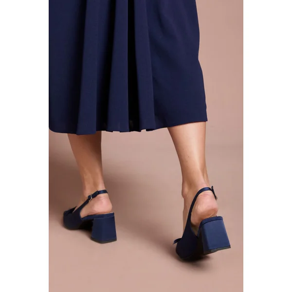 Chaussures De Ville Riley En Satin À Bride Arrière Avec Détail Nœud Et Talon Bloc Moyen