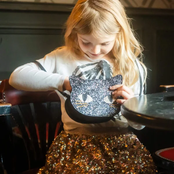 Children's black glitter cat handbag