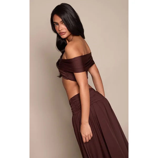 Chocolat Haut Coordonné Style Bardot Avec Détail Nœud