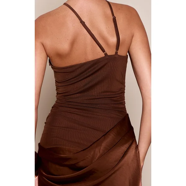 Chocolat Robe Longue Jupe Drapée En Satin Col Licou En Mesh