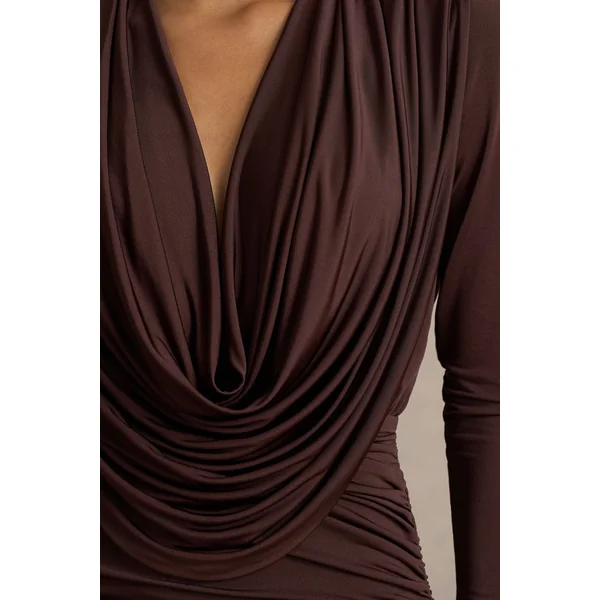 Ciela | Mini-robe marron à décolleté plongeant extrême