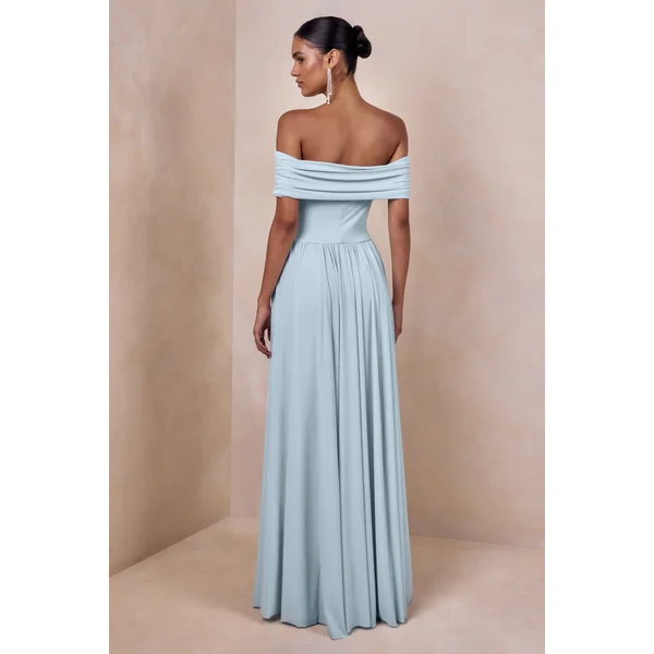 Cindie | Robe longue bleu poudré à col bardot
