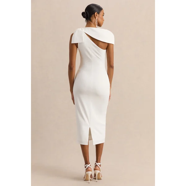 Clarina | Robe mi-longue blanche à encolure asymétrique avec détail de nœud