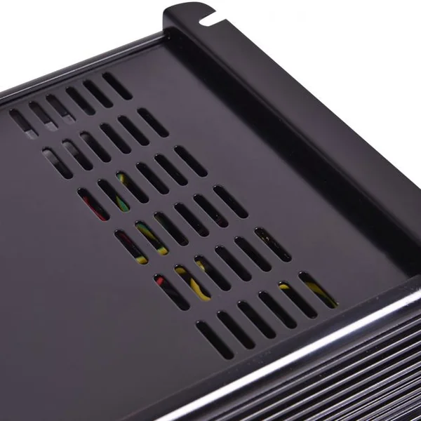 Convertisseur 1500W Puissance max 3000W Onduleur 12V DC Vers AC220-240V Pour tous Types de Véhicule, 29,5x15,1x7,6cm