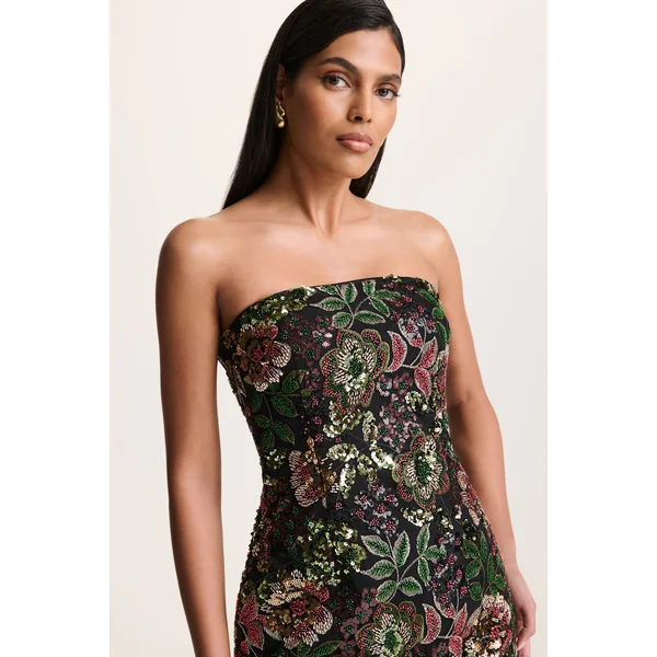 Cora | Robe longue en tulle orné motif floral hivernal à encolure bandeau et détail foulard