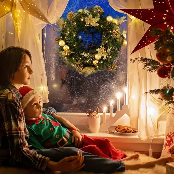 Couronne de Noël Artificielle Pré-éclairée Ø 60cm Décoration de Noël avec 35 Lumières LED Blanc Chaud