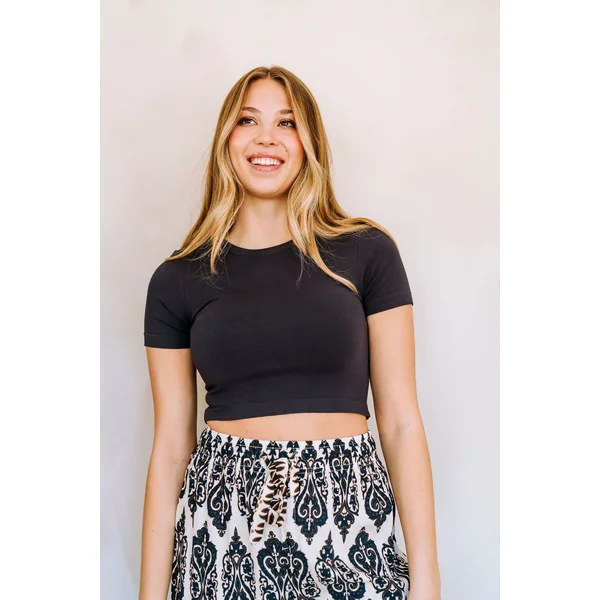 Crop top à manches courtes en bambou - anthracite