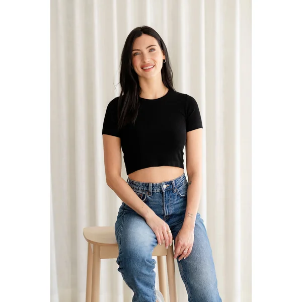 Crop top à manches courtes en bambou - noir