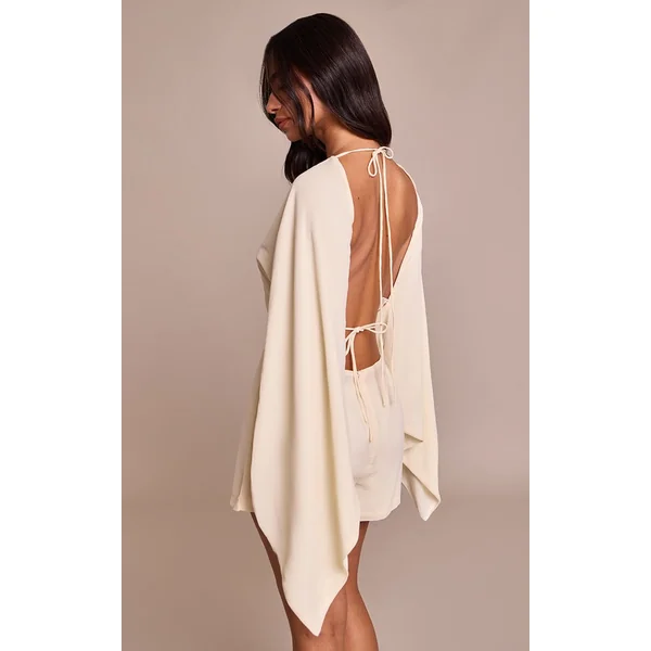 Crème Combi-short Petite Chocolat Dos Ouvert Fluide Avec Liens À Nouer