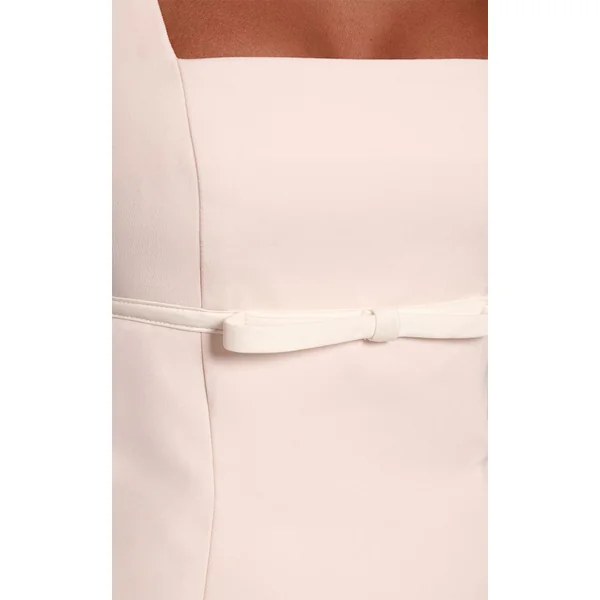 Crème Robe Droite Premium En Tissu Tissé Avec Détail Ceinture