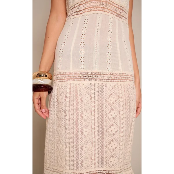 Crème Robe Longue Texturée À Col Licou